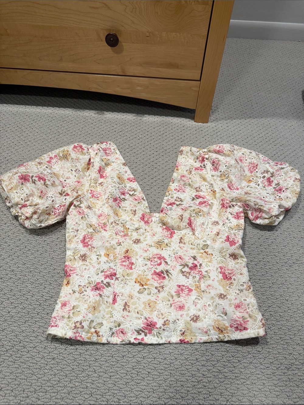 Astr Floral Puff-Sleeve V-Neck Top - White with Pink & Tan Flowers